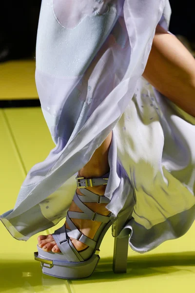 Look 94